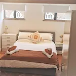 Apartment Two St Olaves Lookout