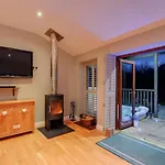 Heron Lodge, South View Lodges
