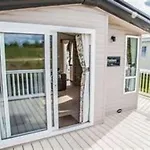 Roxbury 5 Star 6 Berth Luxury Caravan