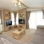 Roxbury 5 Star 6 Berth Luxury Caravan