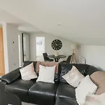 Springwell Lodge
