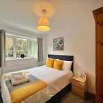 4 Bed Retreat With Balcony & Estuary Views