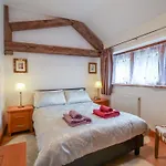 Oak Cottage