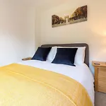 Luxury Detached 4 Bedroom House
