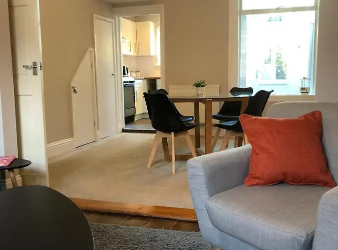 Radford Place - Central Exeter - Patio & Garden - Beach - Chiefs - Uni -Wifi
