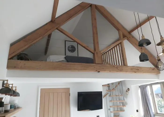Sweet Meadow Lodge