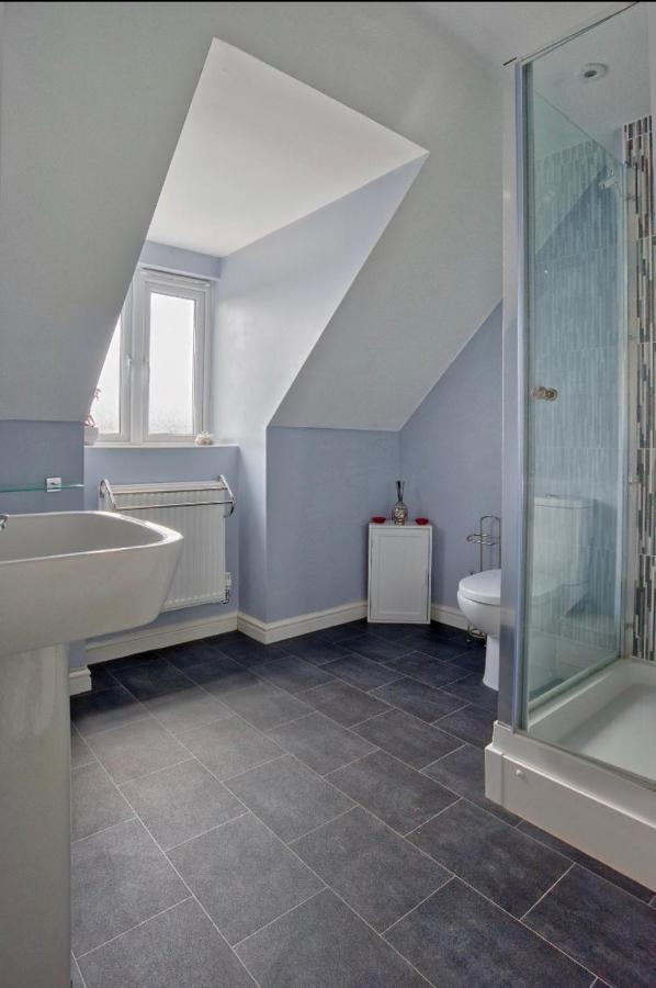 Entire 4 Bed Townhouse Exeter