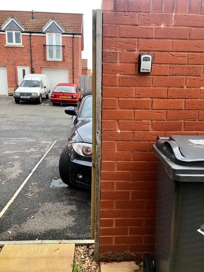 Entire Two Bed Coach House Super King Beds Turn Into Singles *