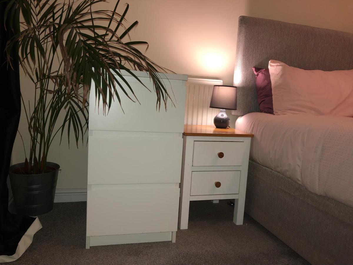 Entire 4 Bed Townhouse Exeter