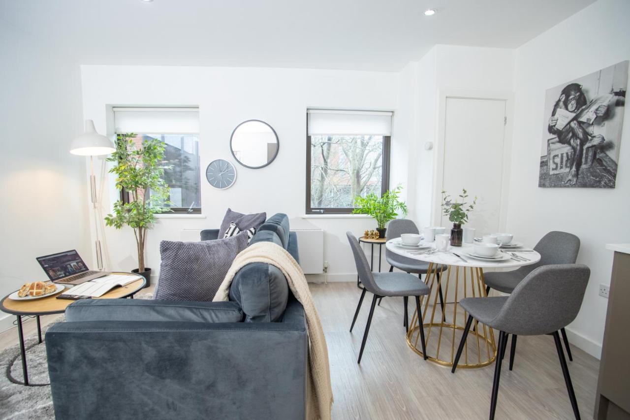 Pembroke House For Families Business Relocation Free Parking