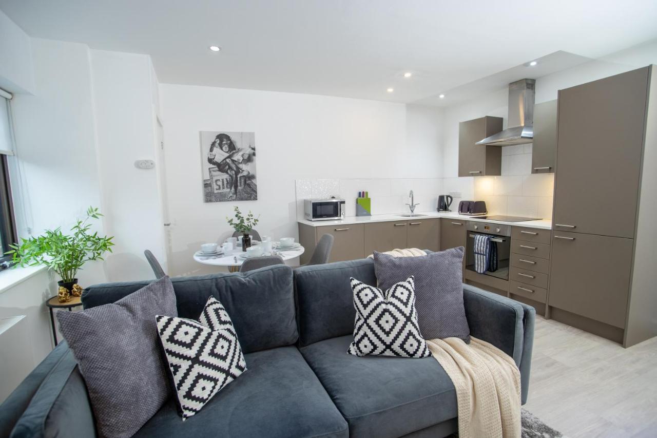 Pembroke House For Families Business Relocation Free Parking Holiday home