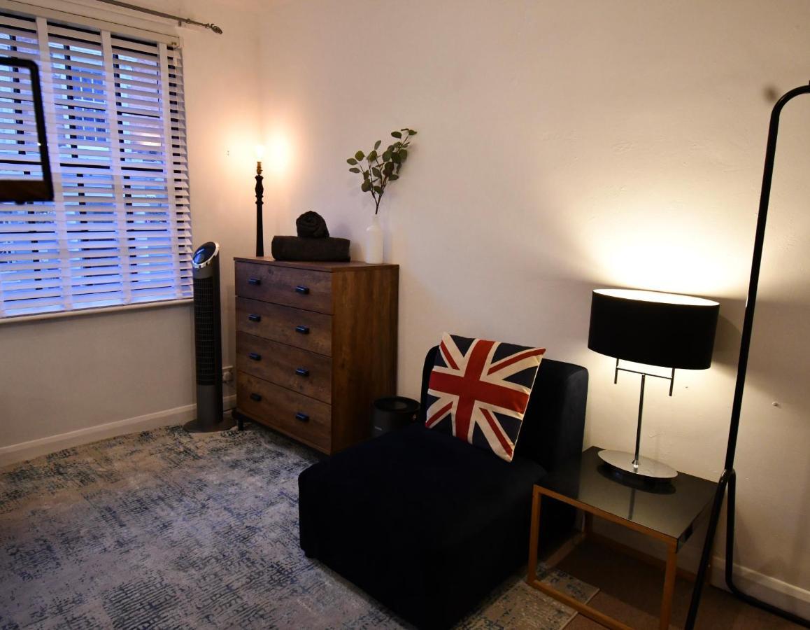 Stunning 2 Bed Apartment, In The Heart Of Exeter! *