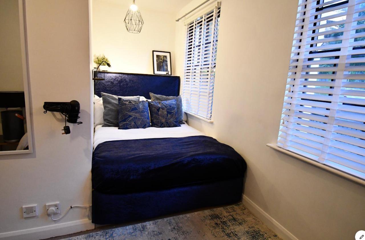 Apartamento Stunning 2 Bed Apartment, In The Heart Of Exeter!