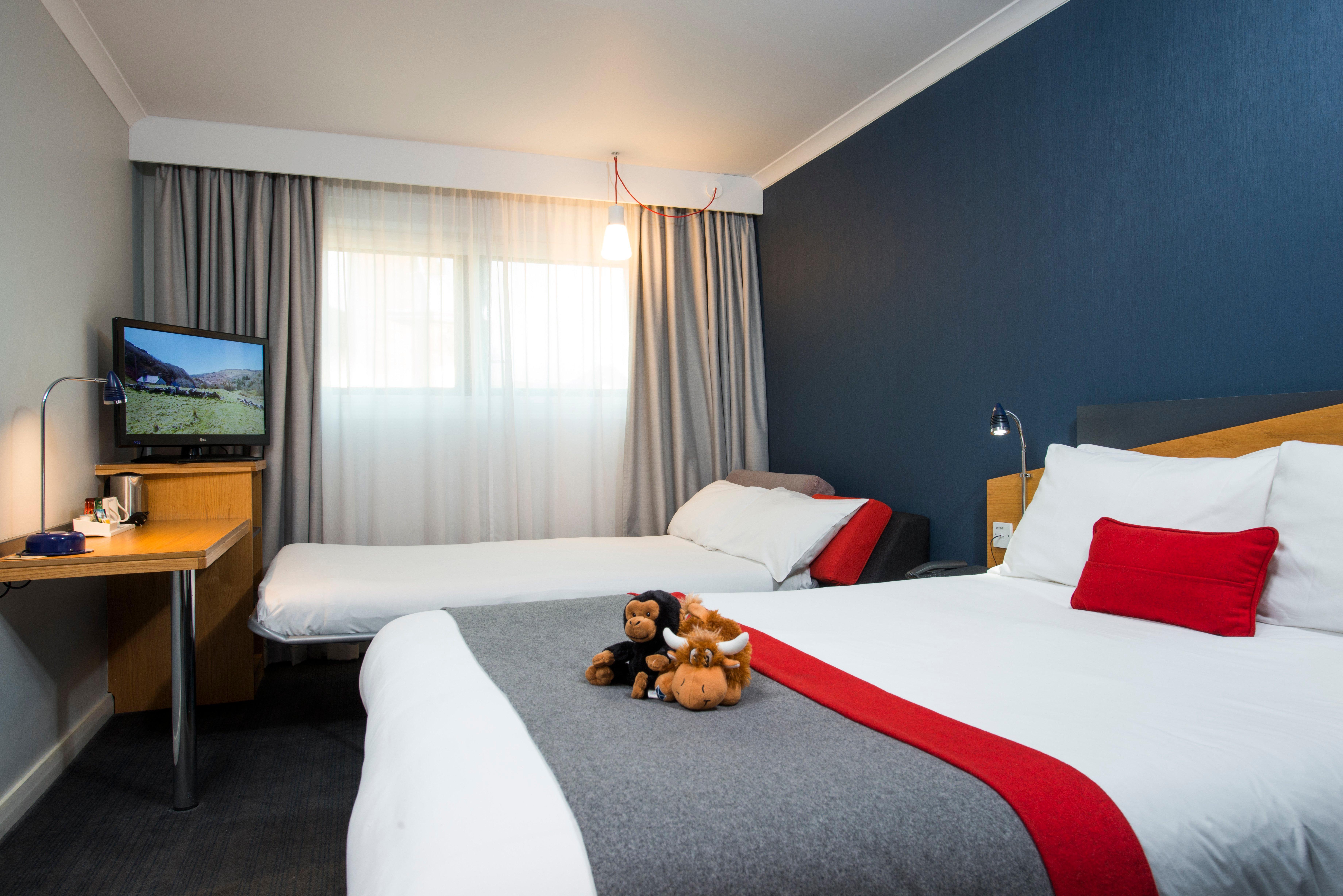 Express East By Ihg Hotel 3*