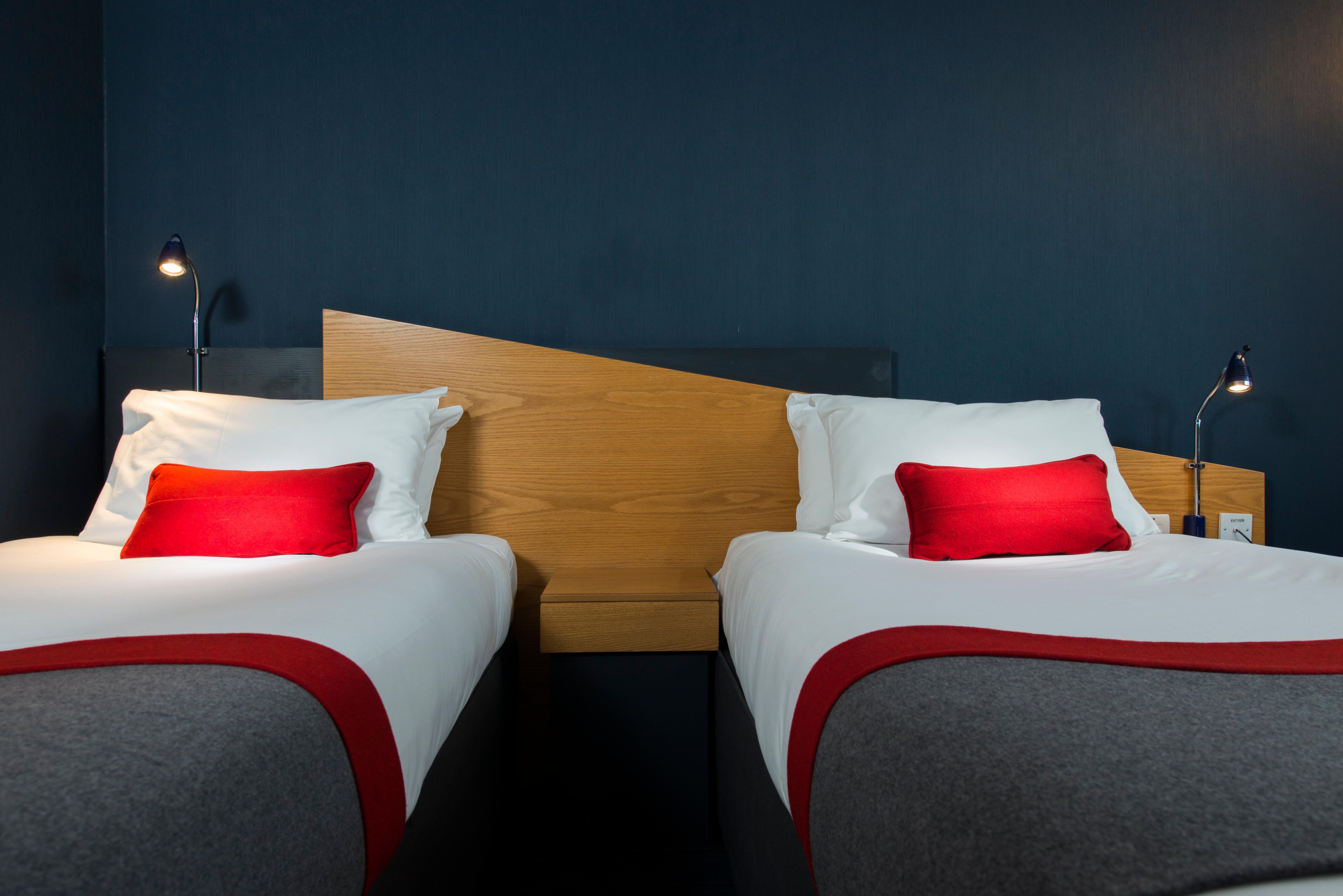 Express East By Ihg 3*