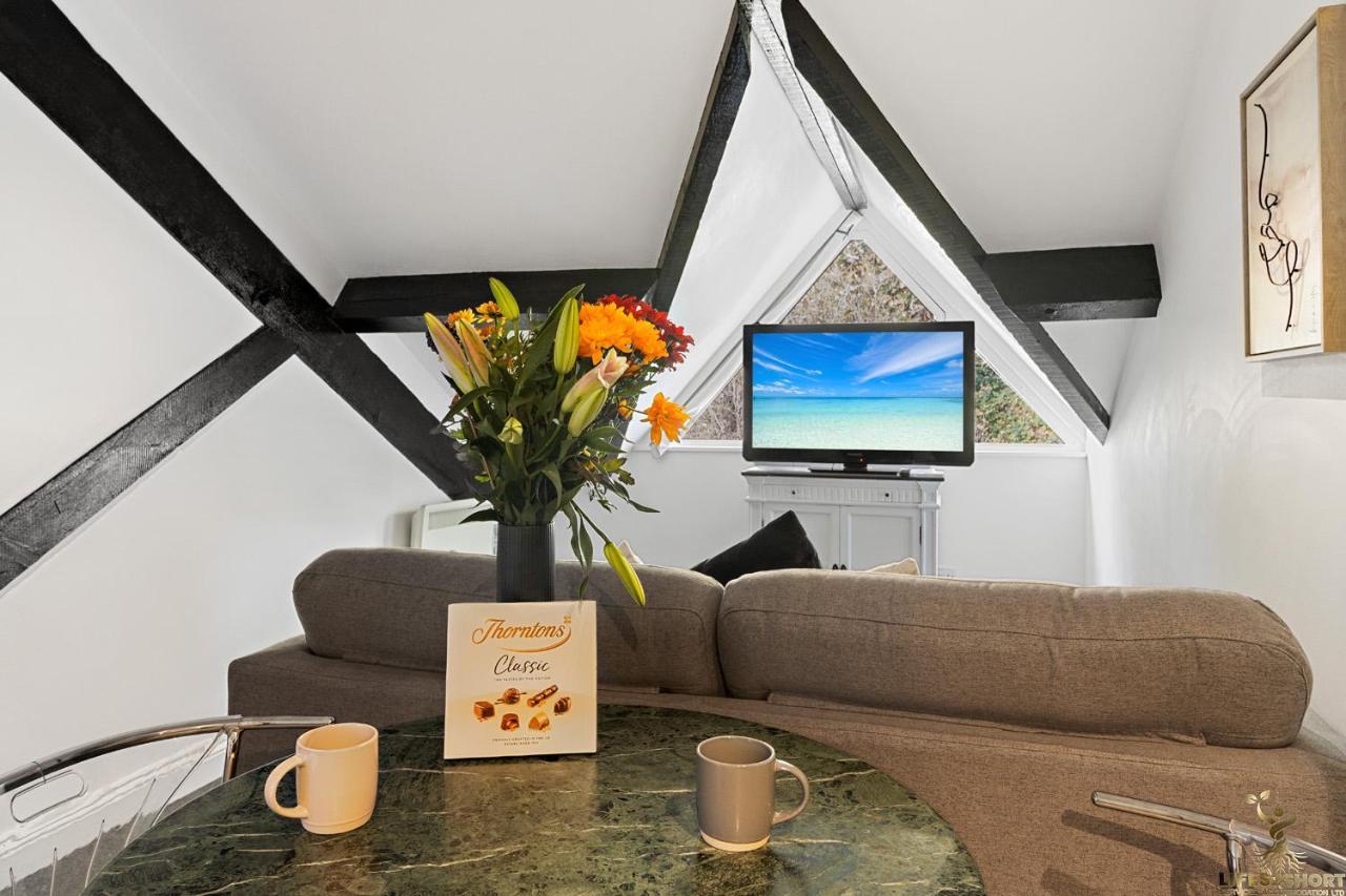 Apartment 3a St Anne's Well Brewery Centre, Parking Exeter