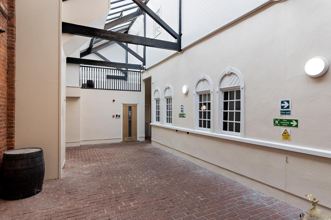 3a St Anne's Well Brewery Centre, Parking Apartment Exeter
