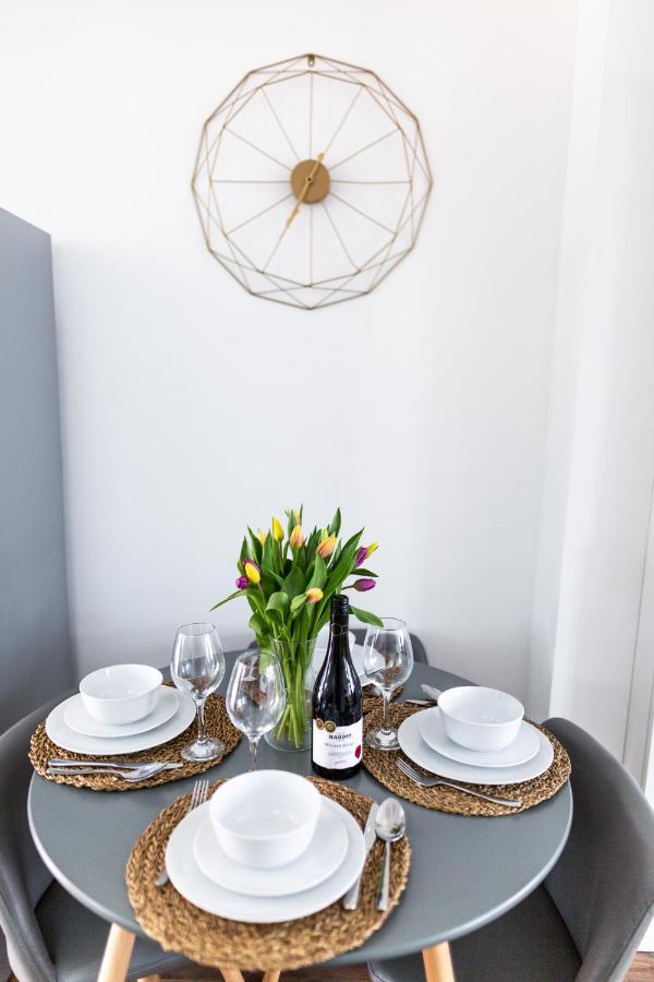 Isca House, Private Garden, Close To Center, The Quay, Free Wifi Holiday home Exeter