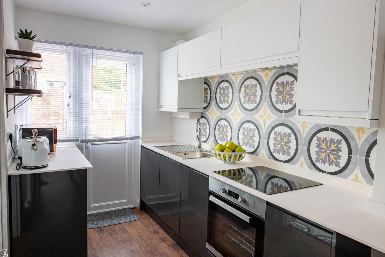 Holiday home Isca House, Private Garden, Close To Center, The Quay, Free Wifi