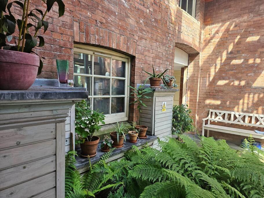 Art House Apartment