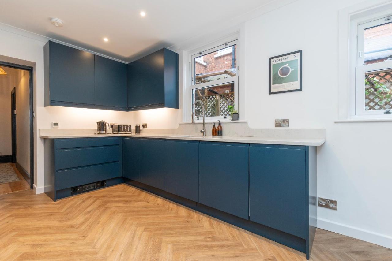 Holiday home Athelstan Townhouse - A Chic Townhouse In The Heart Of Historical 5mins To Centre *