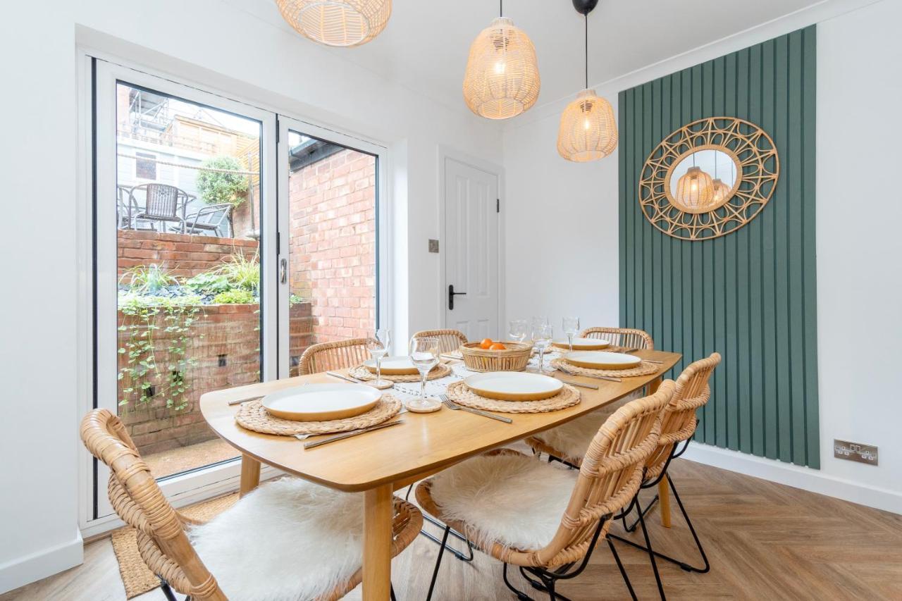 Athelstan Townhouse - A Chic Townhouse In The Heart Of Historical 5mins To Centre Holiday home