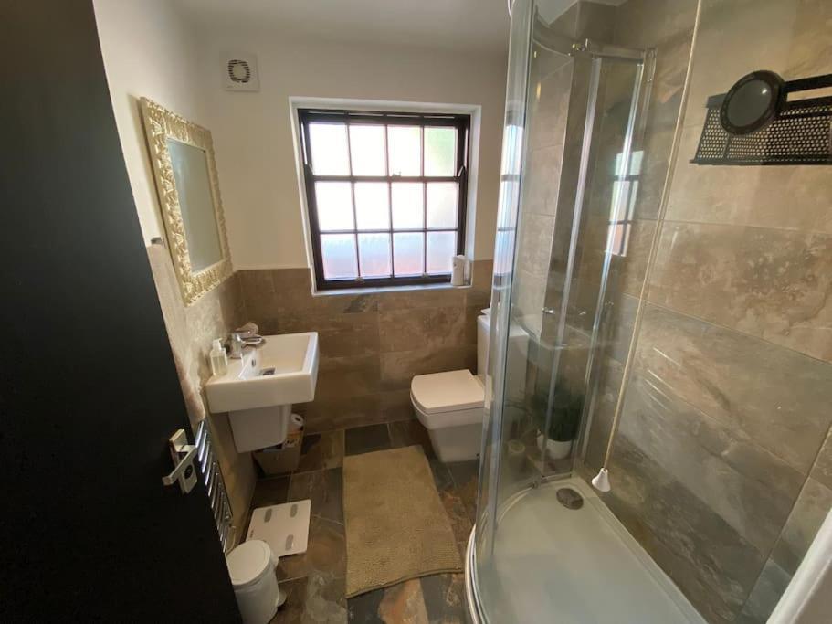 Apartment Stunning 2 Bed Apartment, In The Heart Of Exeter!