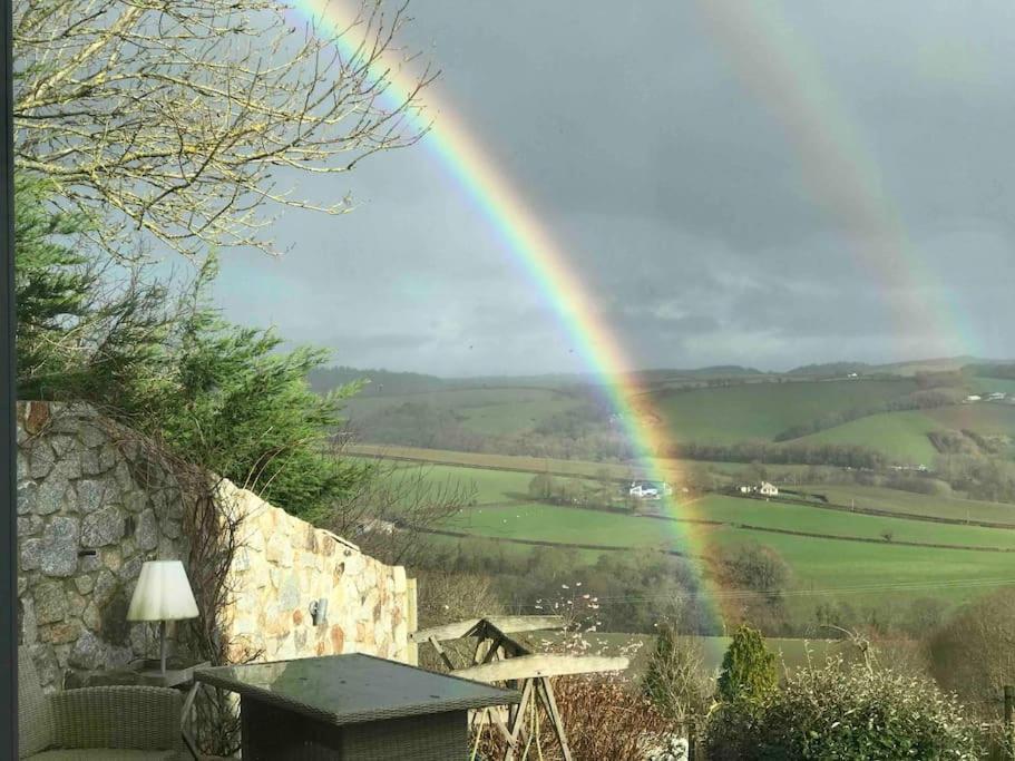 Rustic Lodge, Stunning Views & Star Gazing Bath Holiday home