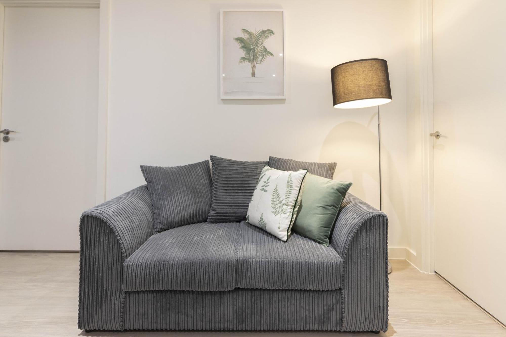 Linacre 11 - Modern 2 Bed Behind The Cathedral With Free Parking And Fast Wifi Exeter