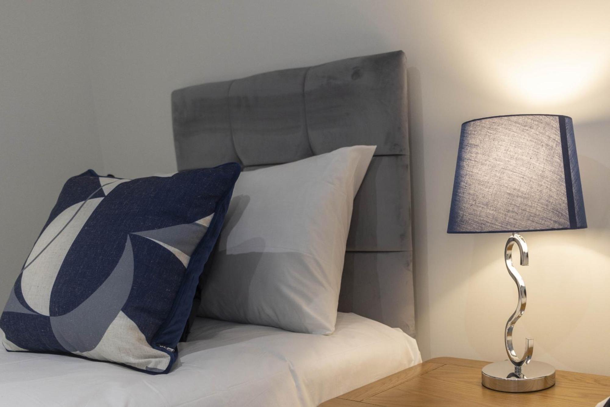 Appartement Linacre 11 - Modern 2 Bed Behind The Cathedral With Free Parking And Fast Wifi Exeter