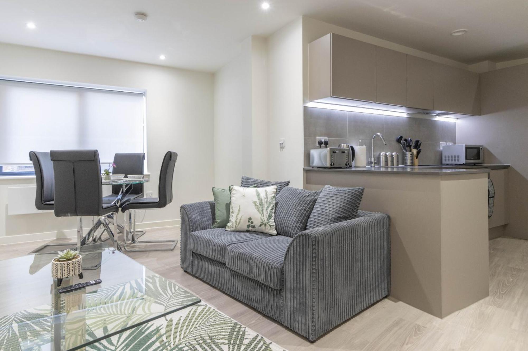 Linacre 11 - Modern 2 Bed Behind The Cathedral With Free Parking And Fast Wifi Exeter