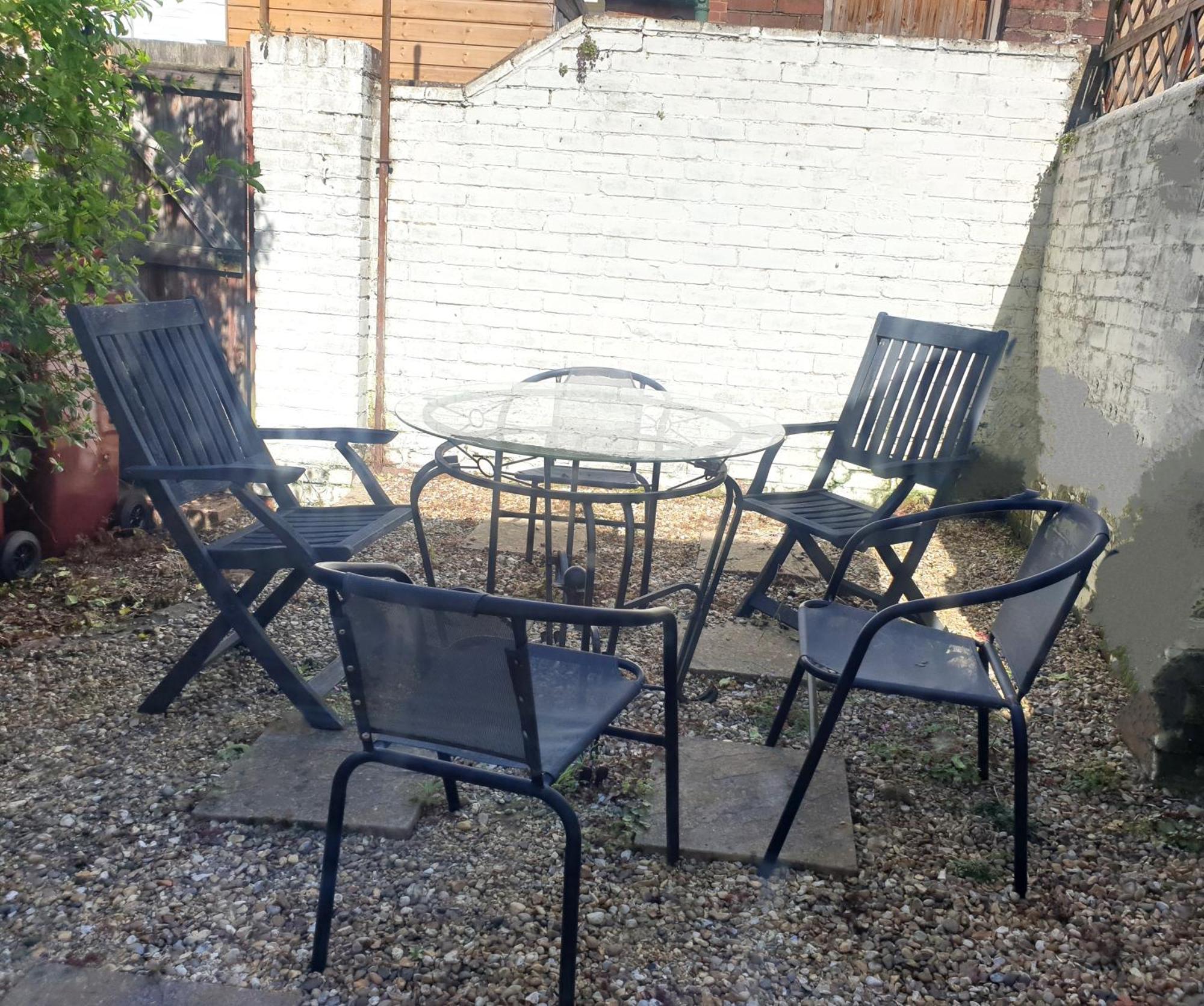 Willow House Excellent Exeter-uni-chiefs-rd&e-courtyard Garden-public Parking In Vicinty-sleeps Up To 6 Exeter