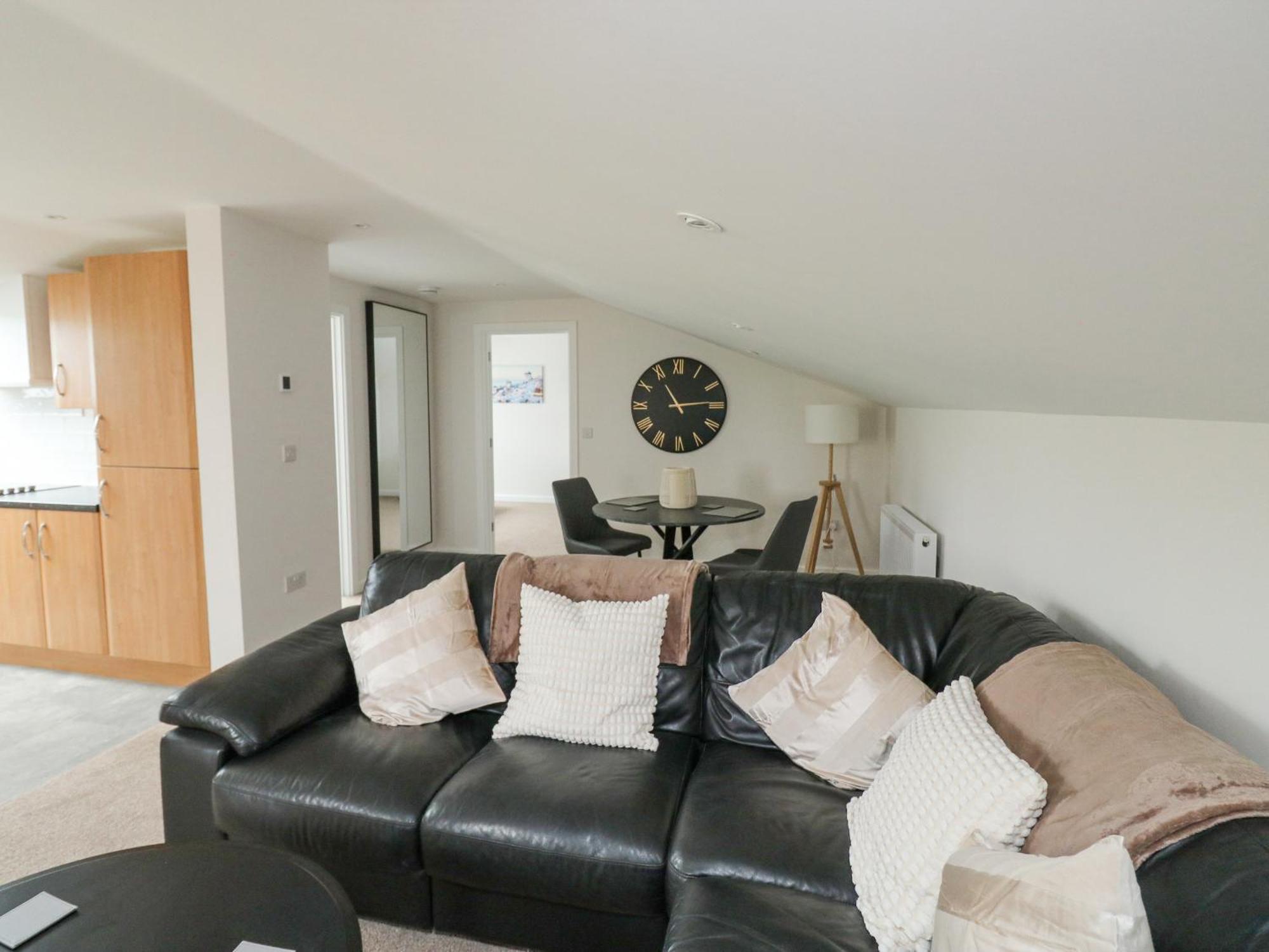 Springwell Apartment *