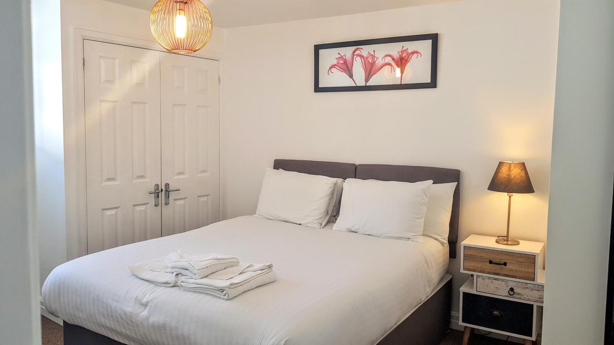 West Street Mews - Serviced