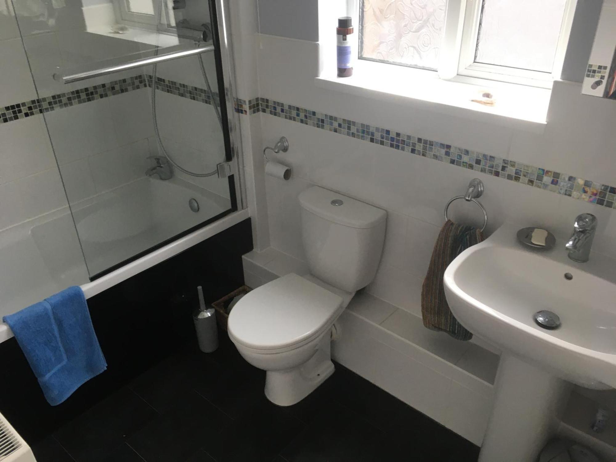 3 Bedroom Victorian House Close To Centre