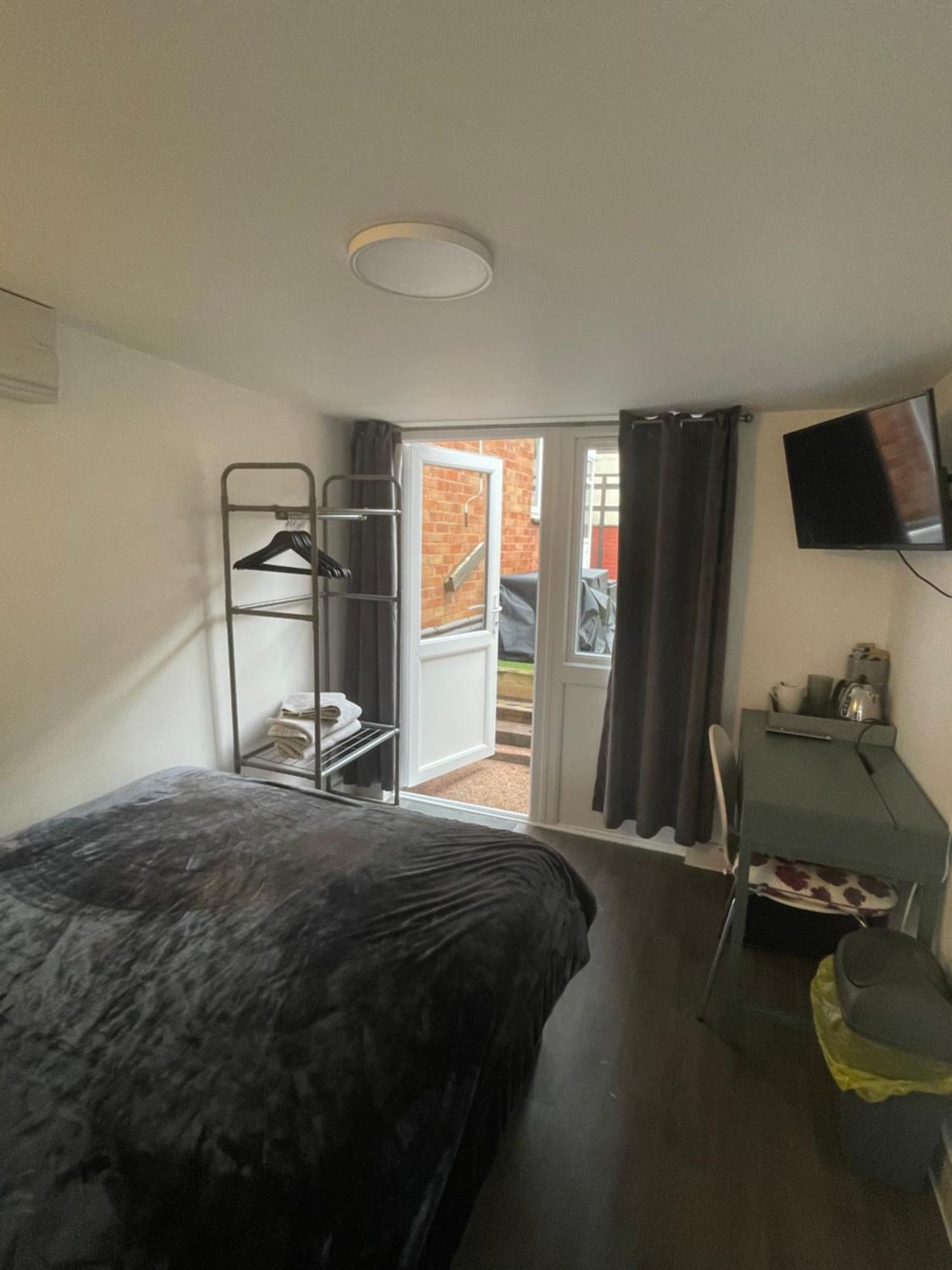 Private En-suite Garden