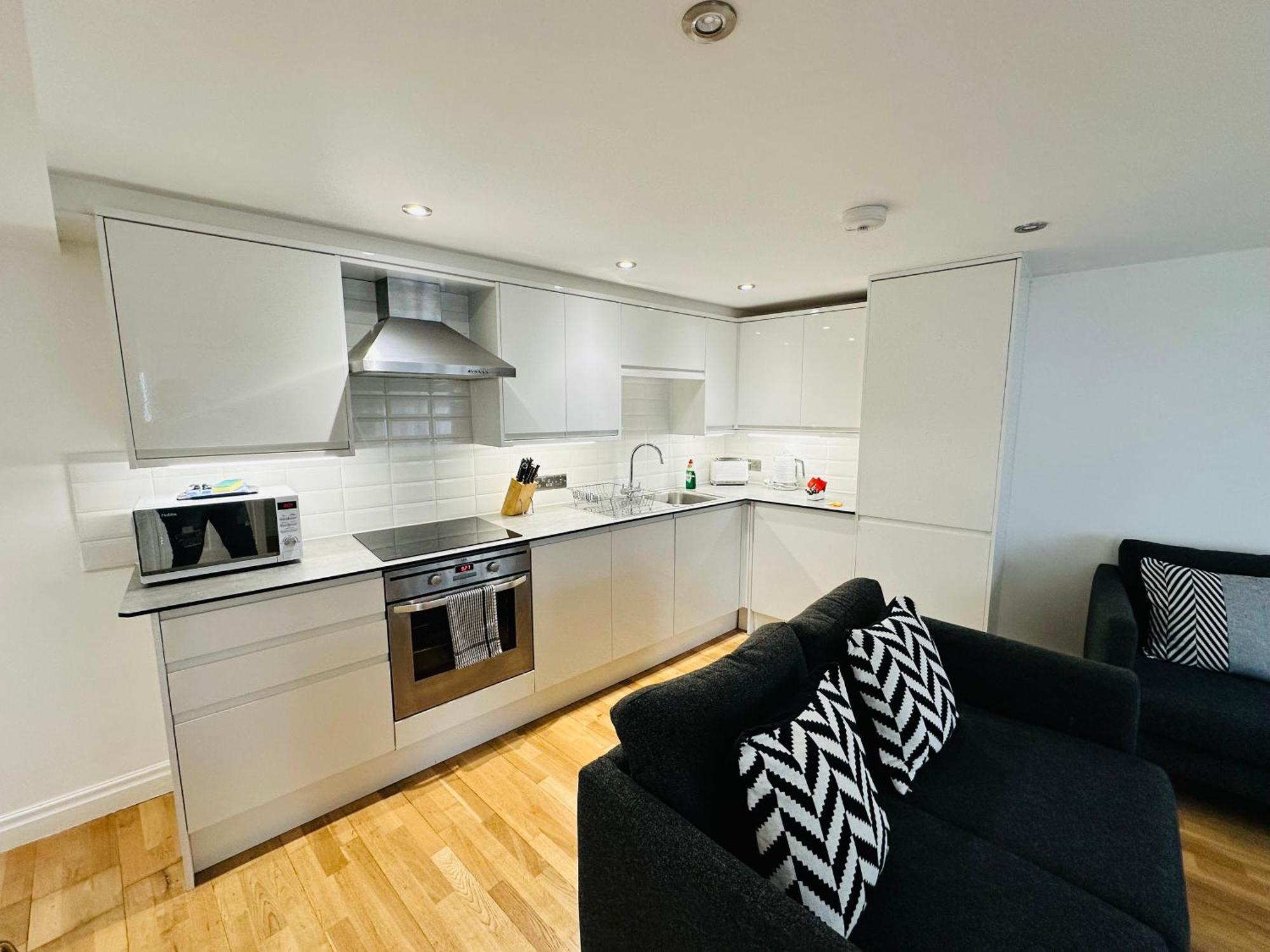 West Street Mews - Serviced Apartment