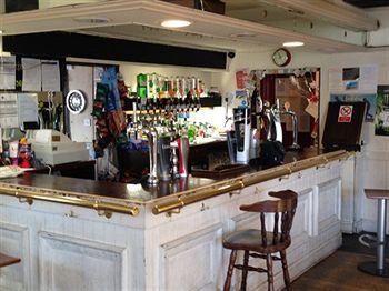 Flying Horse 2* Exeter