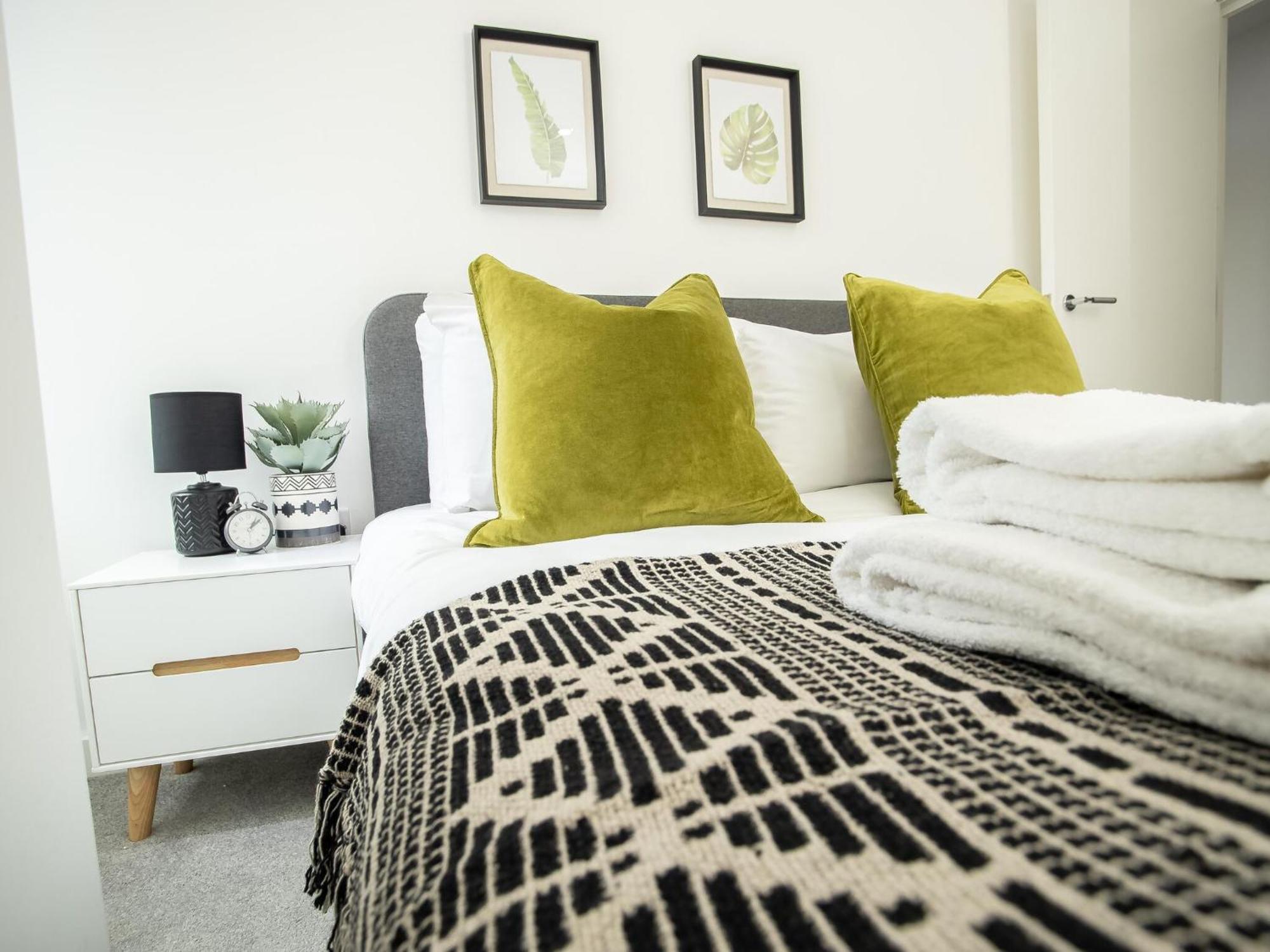 Pembroke House For Families Business Relocation Free Parking