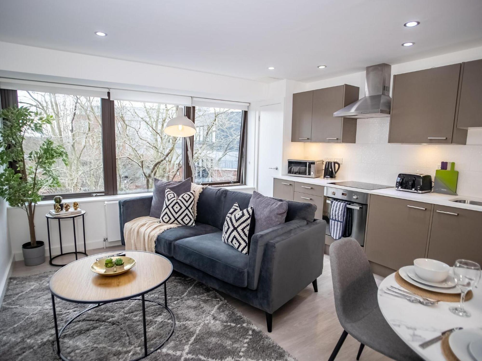 Holiday home Pembroke House For Families Business Relocation Free Parking *