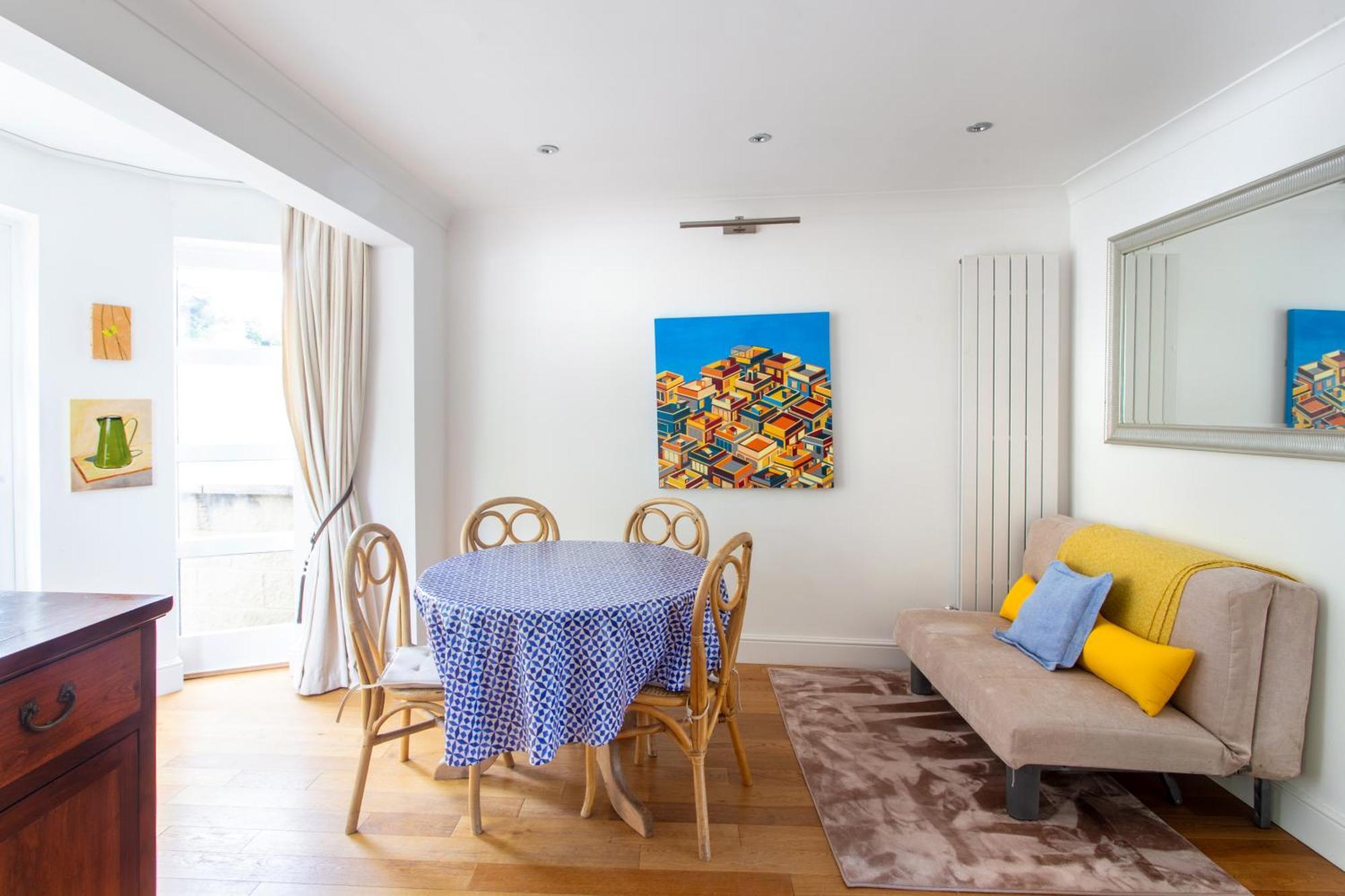 Beautiful Waterside House On Quay Hébergement de vacances *