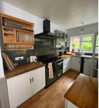 Central Exeter Home Holiday home