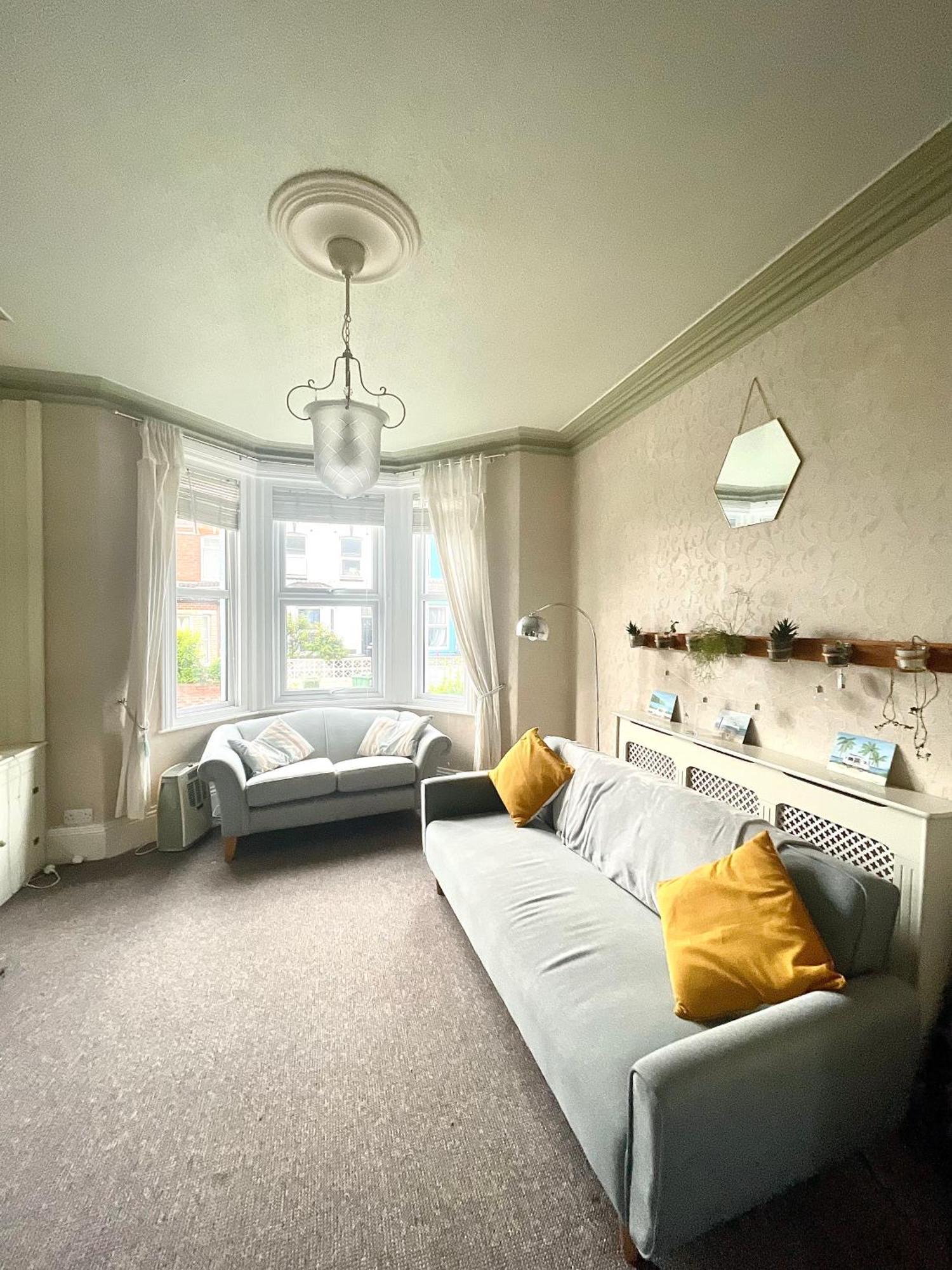 Central Exeter Home Holiday home
