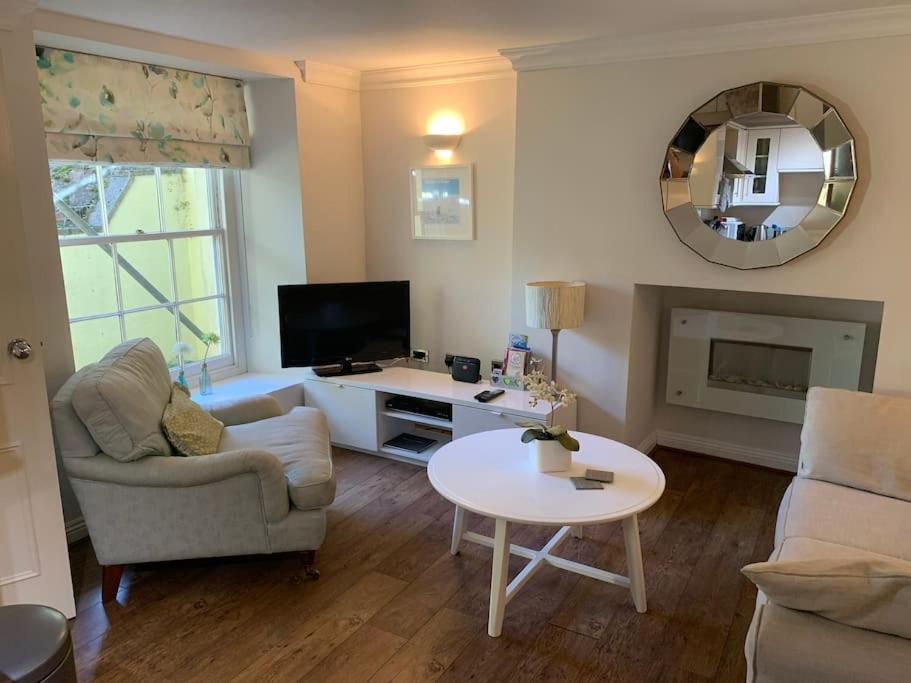 One Bed Flat Close To Centre Apartamento *