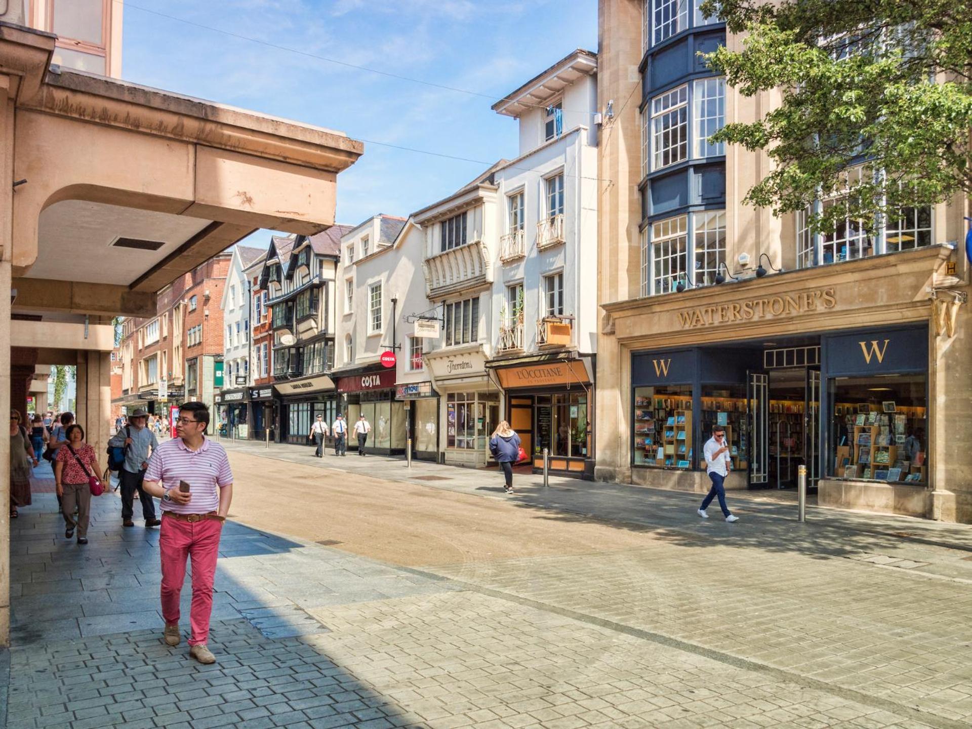 Cathedral Yard - Art Deco Luxury Exeter