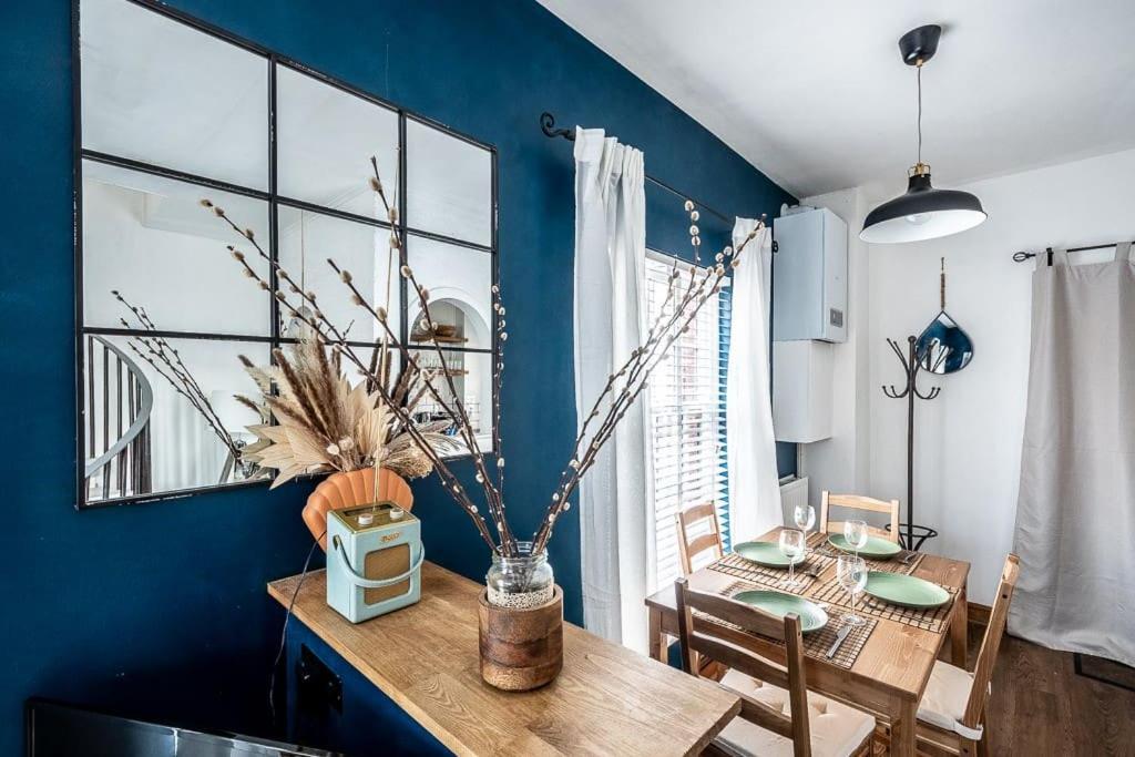 Modern, With Character Features Appartement *
