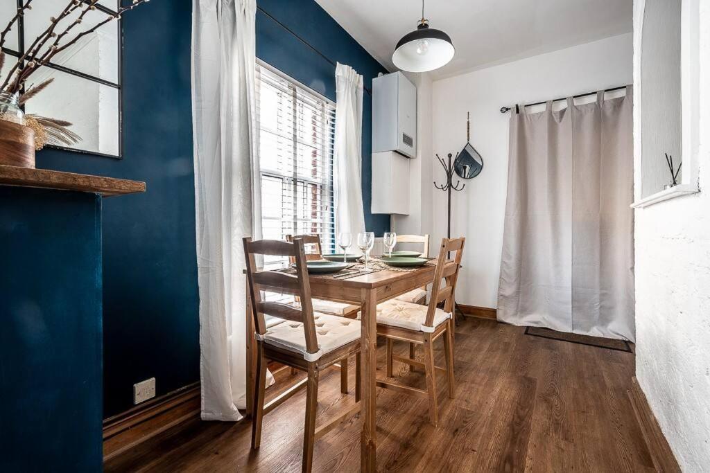 Appartement Modern, With Character Features