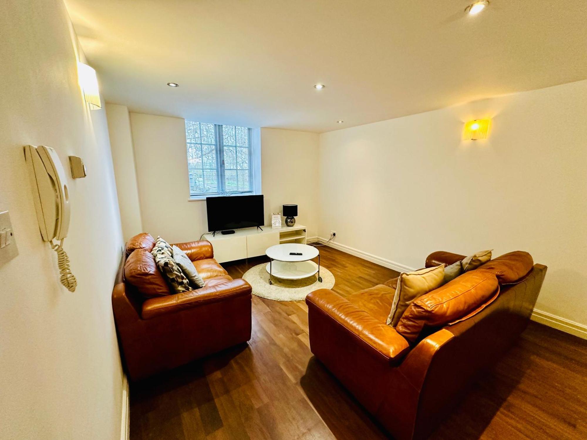 West Street Mews - Serviced *