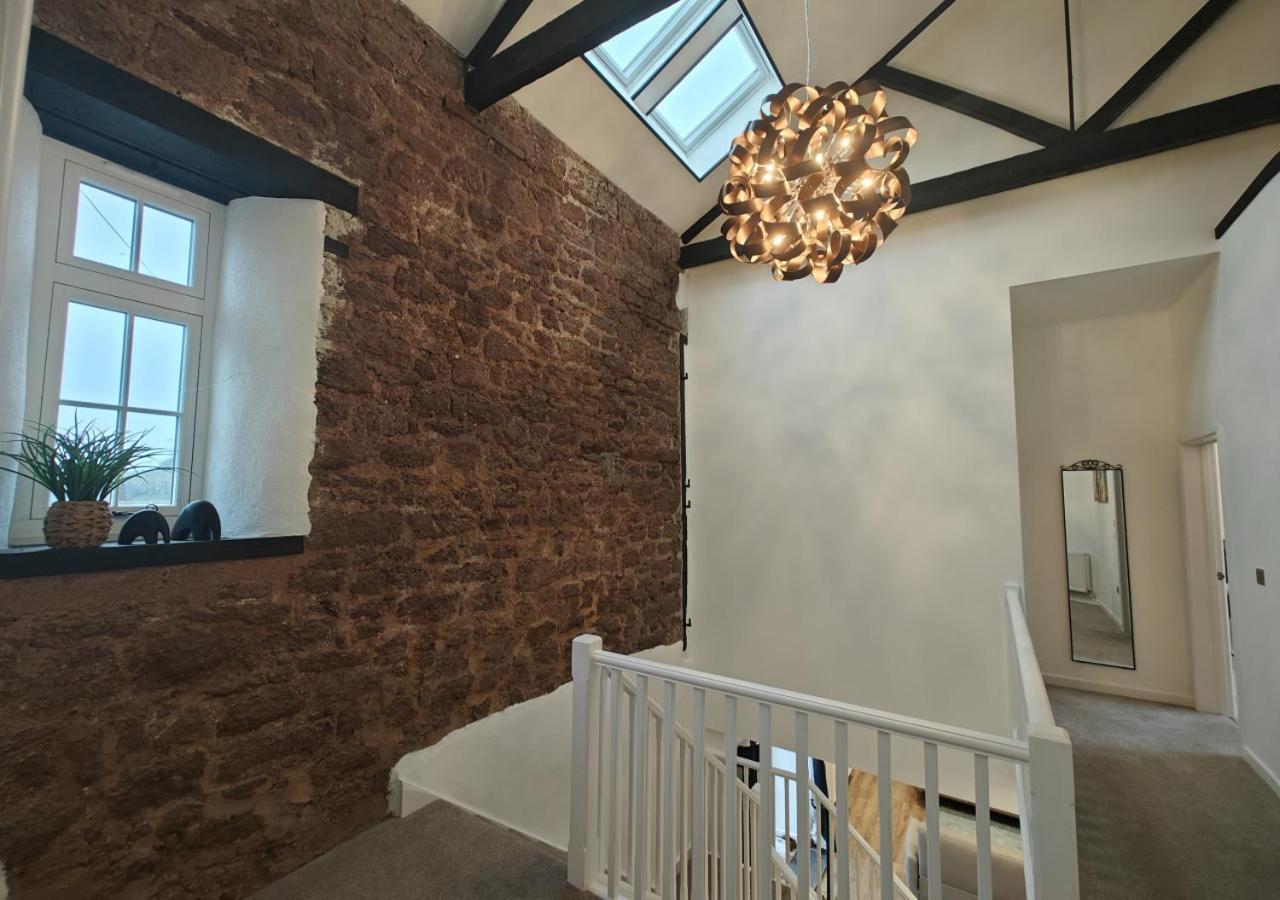 Grain Store - Orange Elephant * Exeter