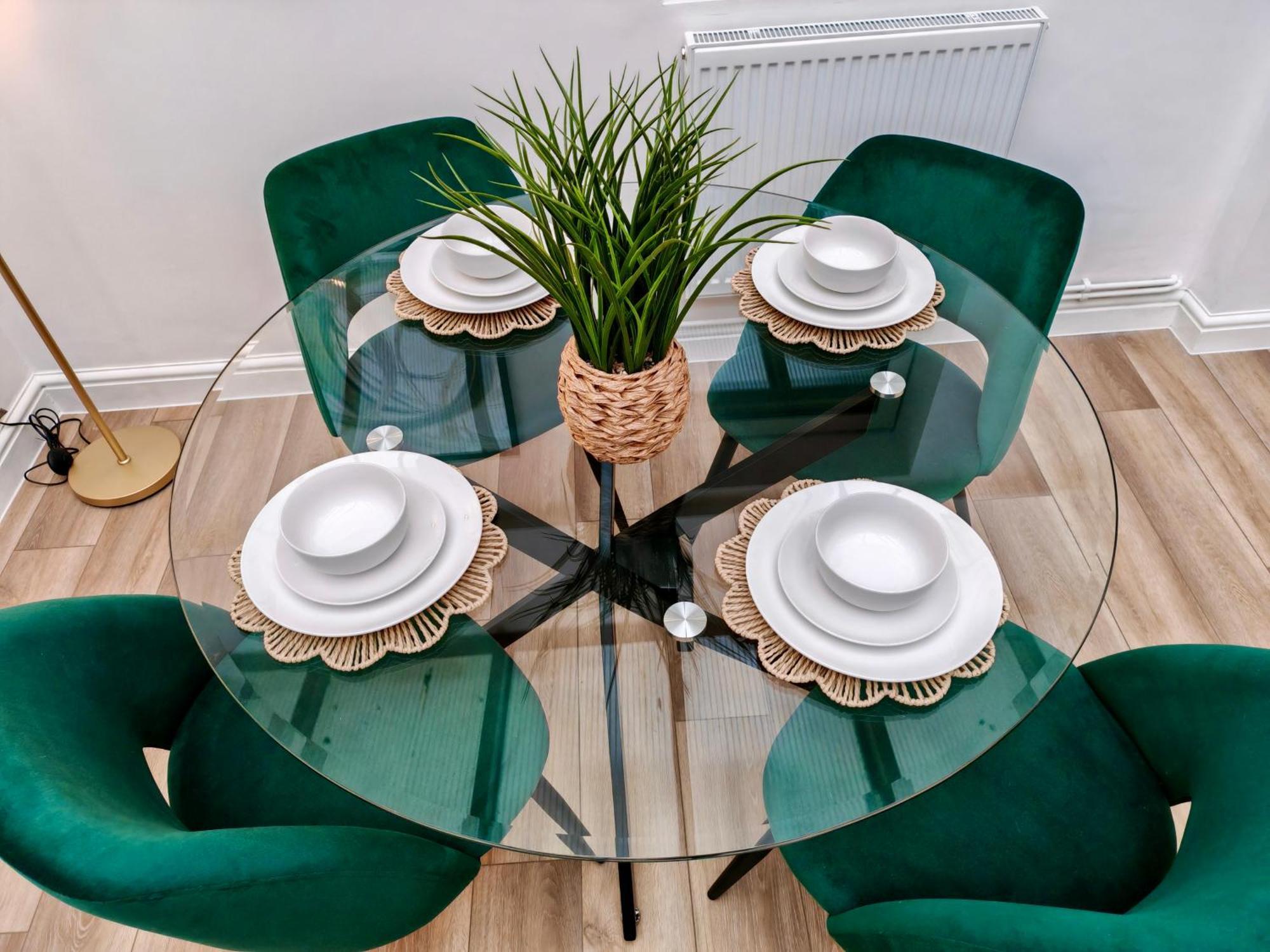 Grosvenor Place, Centre Apartment